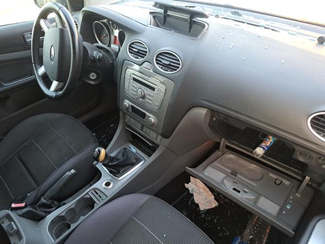 Image Feu arriere principal gauche (feux) - FORD FOCUS 2