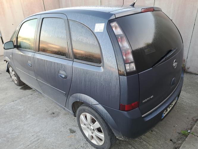 Image Capot - OPEL MERIVA A