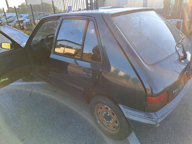 Image Retroviseur droit - PEUGEOT 205