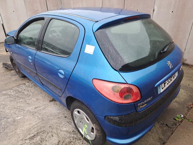 Image Pare choc arriere - PEUGEOT 206