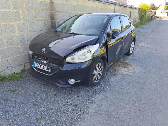 Image Interrupteur de leve vitre avant gauche - PEUGEOT 208 1