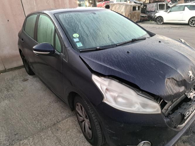 Image Interrupteur de leve vitre avant gauche - PEUGEOT 208 1