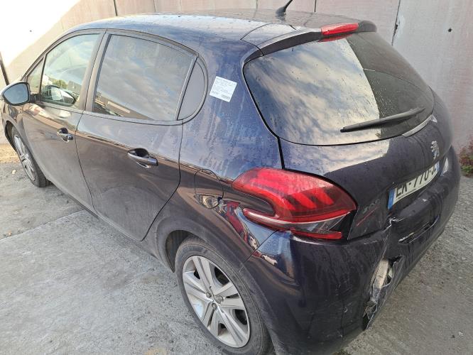 Image Pompe AdBlue - PEUGEOT 208 1