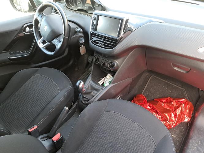 Image Pompe AdBlue - PEUGEOT 208 1