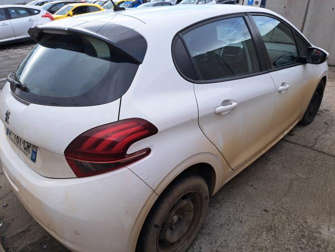 Image Moteur - PEUGEOT 208 1