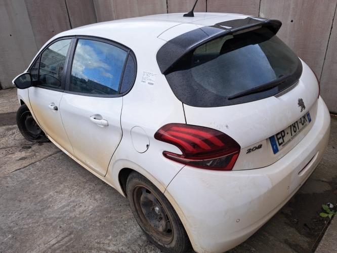 Image Moteur - PEUGEOT 208 1