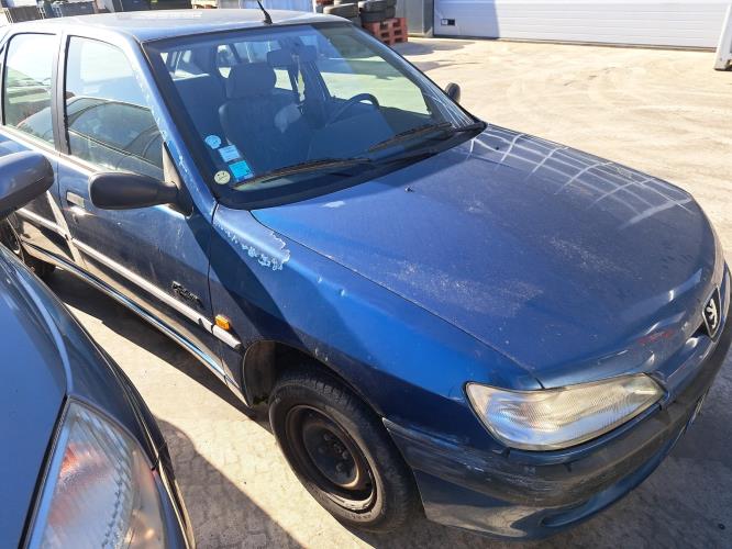 Image Feu arriere principal gauche (feux) - PEUGEOT 306