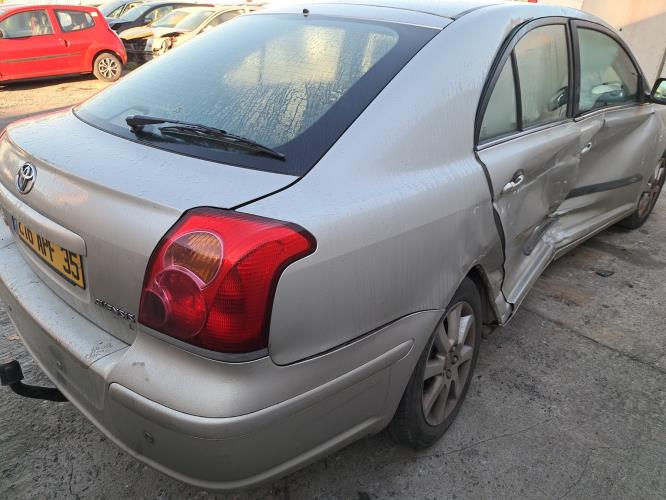 Image Feu arriere principal droit (feux) - TOYOTA AVENSIS 2