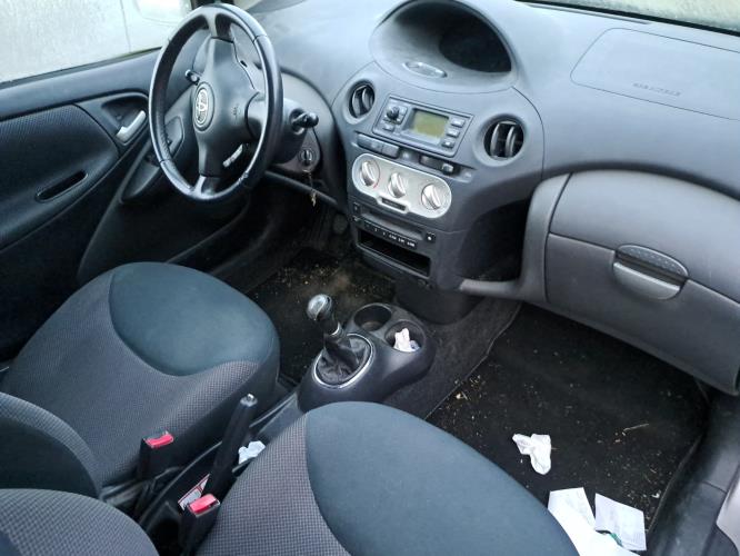 Image Feu arriere principal droit (feux) - TOYOTA YARIS 1