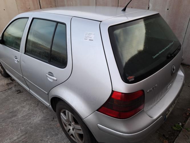Image Pare choc arriere - VOLKSWAGEN GOLF 4