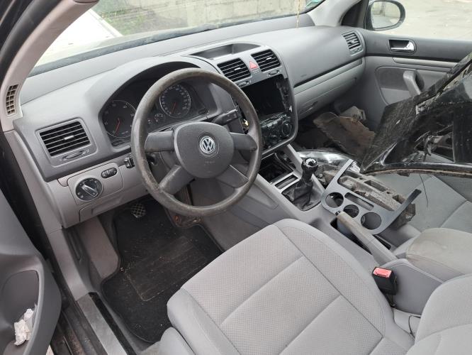 Image Plage arriere - VOLKSWAGEN GOLF 5