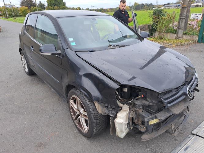 Image Plage arriere - VOLKSWAGEN GOLF 5