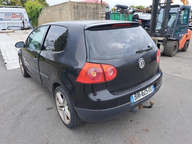 Image Plage arriere - VOLKSWAGEN GOLF 5
