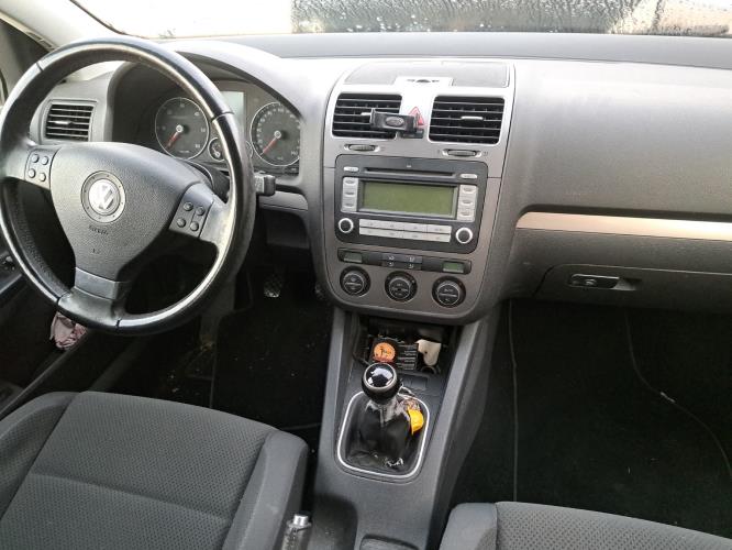 Image Autoradio d'origine - VOLKSWAGEN GOLF 5