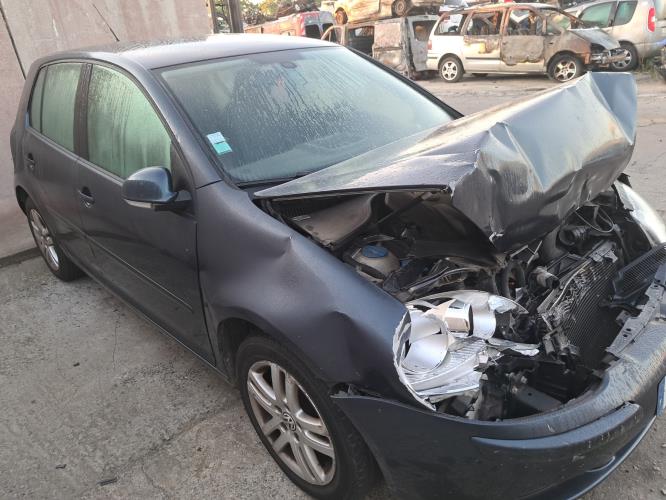 Image Autoradio d'origine - VOLKSWAGEN GOLF 5