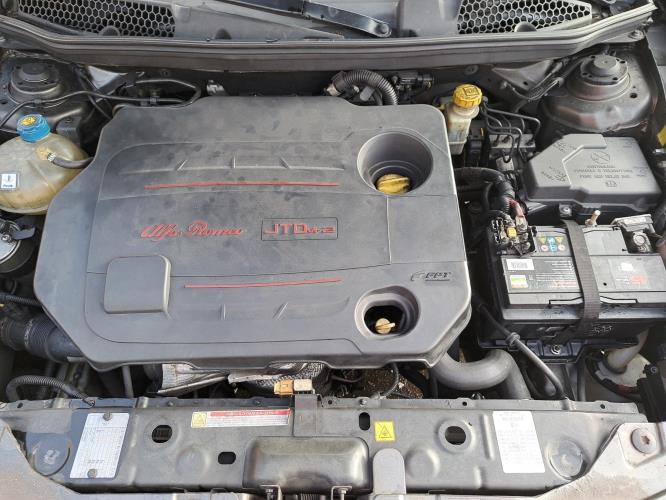 Image Capot - ALFA ROMEO GIULIETTA 2