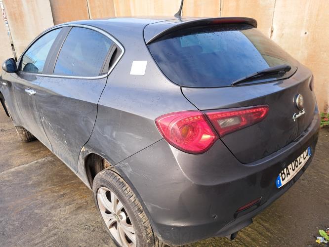 Image Autoradio d'origine - ALFA ROMEO GIULIETTA 2
