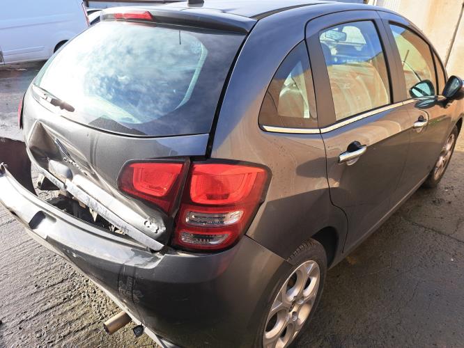 Image Pare boue avant gauche - CITROEN C3 2