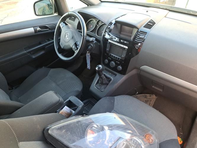Image Capot - OPEL ZAFIRA B
