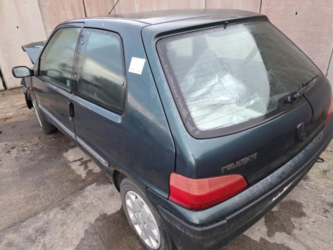 Image Feu arriere principal gauche (feux) - PEUGEOT 106