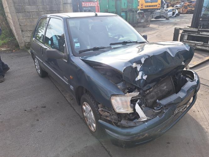 Image Pare choc arriere - PEUGEOT 106