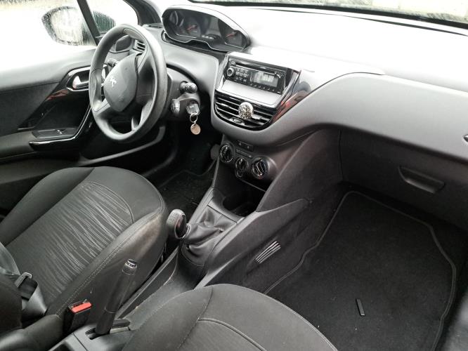 Image Autoradio - PEUGEOT 208 1