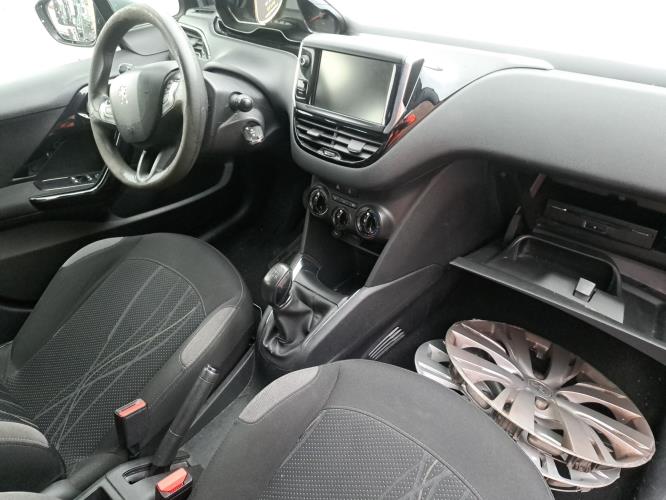 Image Pare boue avant gauche - PEUGEOT 208 1