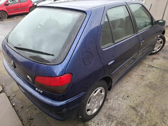 Image Plage arriere - PEUGEOT 306