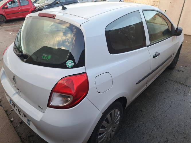 Image Porte avant gauche - RENAULT CLIO 3