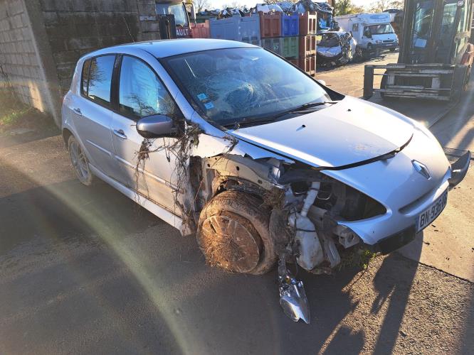 Image Capot - RENAULT CLIO 3