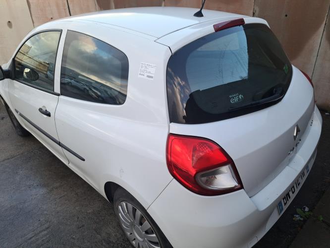 Image Porte avant gauche - RENAULT CLIO 3