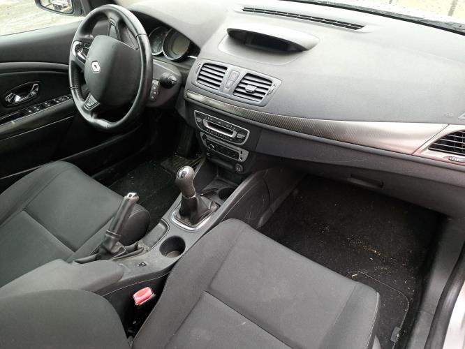 Image Anti brouillard gauche (feux) - RENAULT MEGANE 3