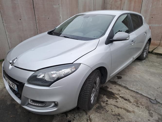 Image Anti brouillard gauche (feux) - RENAULT MEGANE 3