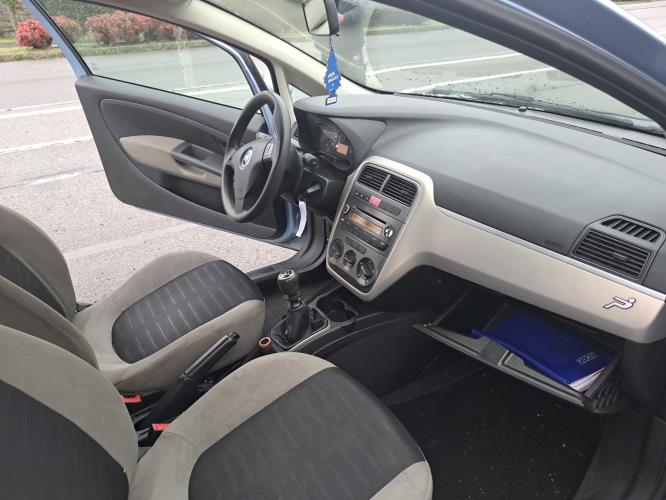 Image Pare choc arriere - FIAT GRANDE PUNTO