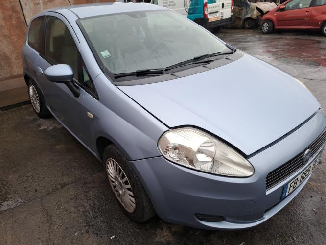 Image Pare choc arriere - FIAT GRANDE PUNTO