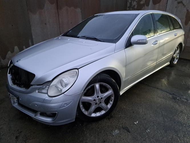 Image Pare choc arriere - MERCEDES CLASSE R 251
