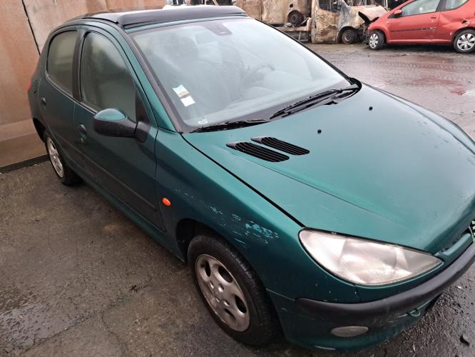 Image Pare choc avant - PEUGEOT 206