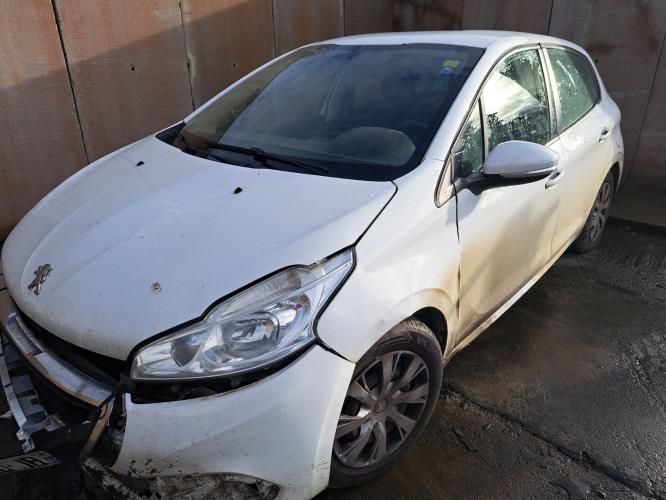 Image Ecran GPS - PEUGEOT 208 1