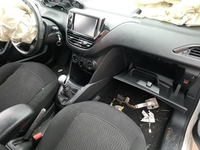 Image Boite de vitesses - PEUGEOT 208 1