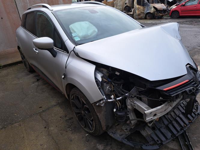 Image Attelage (boule de remorquage) - RENAULT CLIO 4
