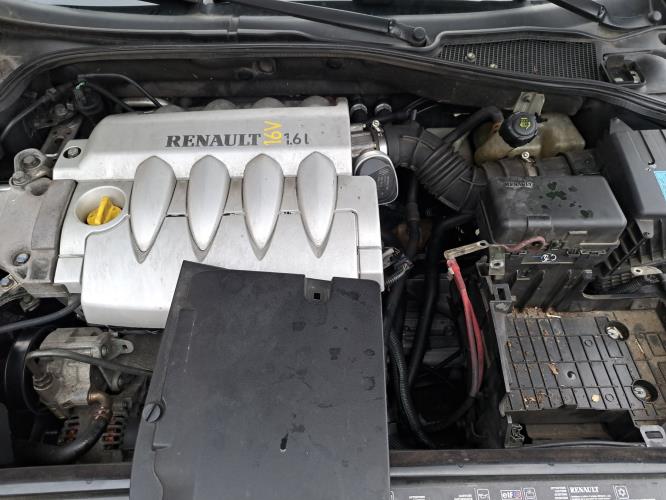 Image Pare choc avant - RENAULT LAGUNA 2