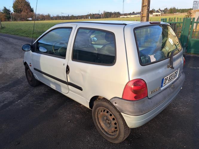 Image Pare choc avant - RENAULT TWINGO 1