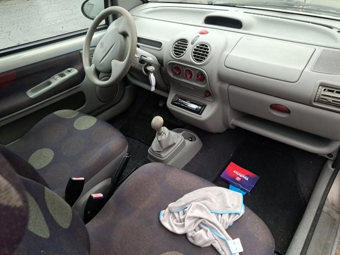Image Pare choc avant - RENAULT TWINGO 1