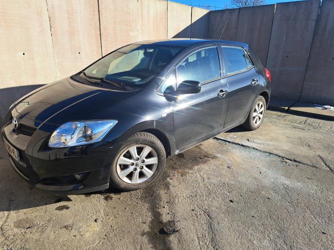 Image Capot - TOYOTA AURIS 1