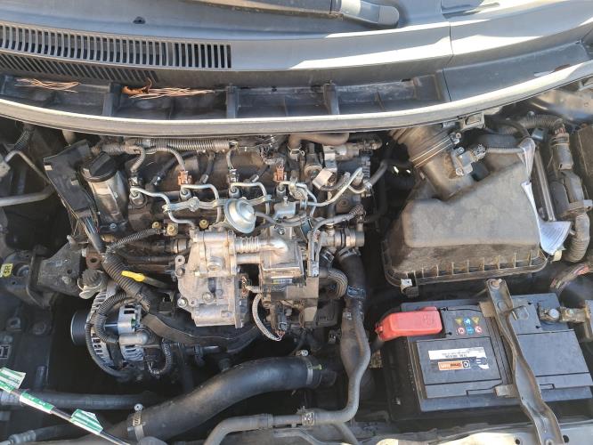 Image Capot - TOYOTA AURIS 1