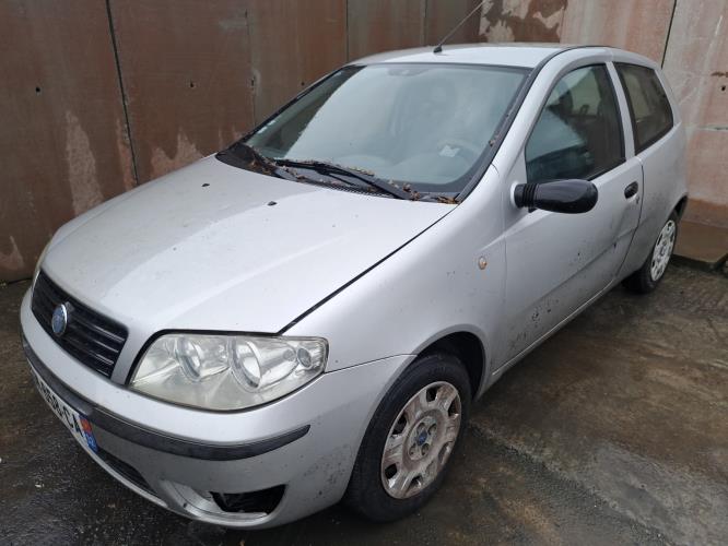 Image Pare choc arriere - FIAT PUNTO 2