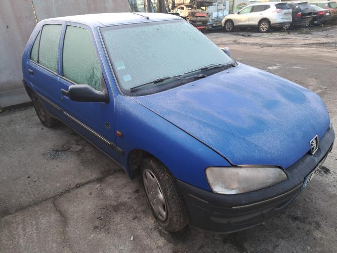 Image Pare choc arriere - PEUGEOT 106