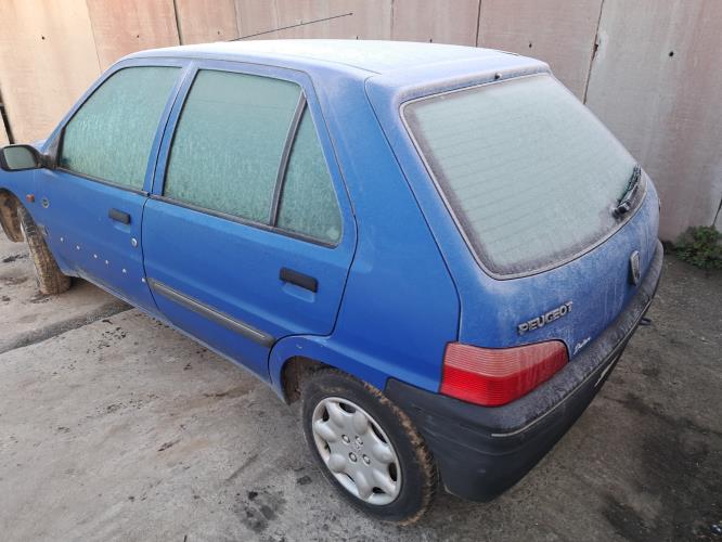 Image Pare choc arriere - PEUGEOT 106