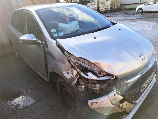 Image Enjoliveur - PEUGEOT 208 1