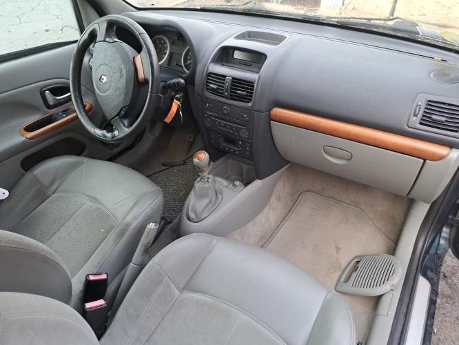 Image Plage arriere - RENAULT CLIO 2